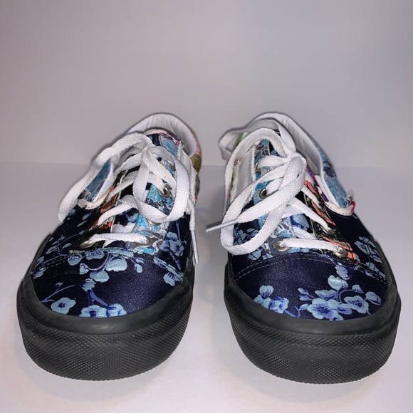 NWB Vans Floral Brocade Slip On Cap Sneakers - Picture 12 of 16